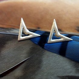 Cut it out arrow studs